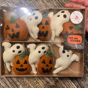 TOIL AND TROUBLE GHOST PUMPKIN JACK O' LANTERN FELT GARLAND NEW